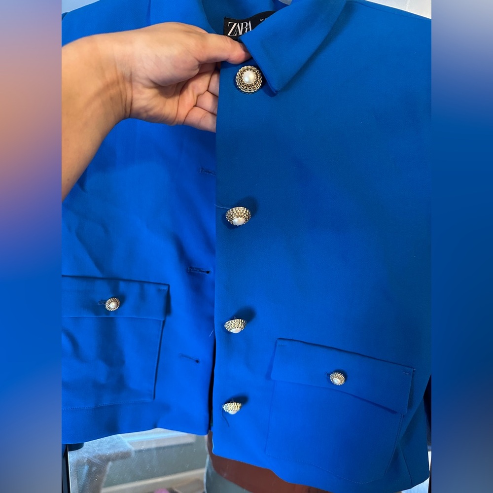 NWT Zara Cropped Royal Blue Pearl Button Down Blazer - Picture 5 of 13
